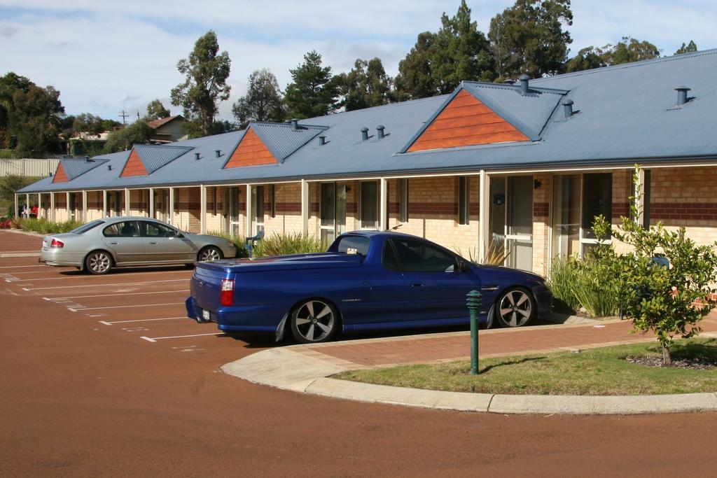 Collie Ridge Motel Exterior foto